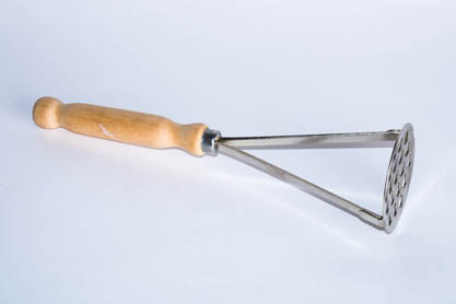 Картофелемялка (бук, 25x6,5 см) | Топаз