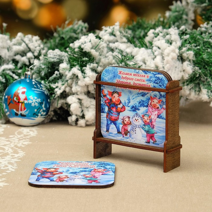 Набор подставок под горячее «Хрюши играют в снежки» (4 шт.)