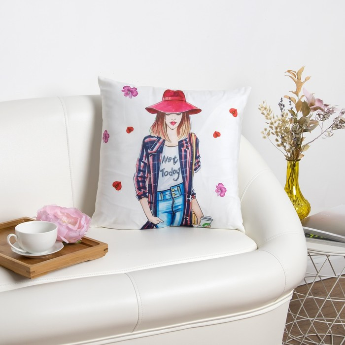 Наволочка декоративная «Прогулка» | Женские истории | Этель