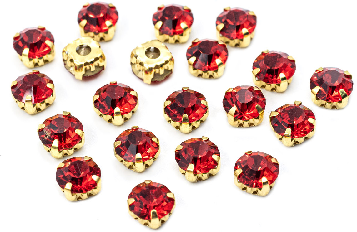 Стразы хрустальные в цапах | Астра