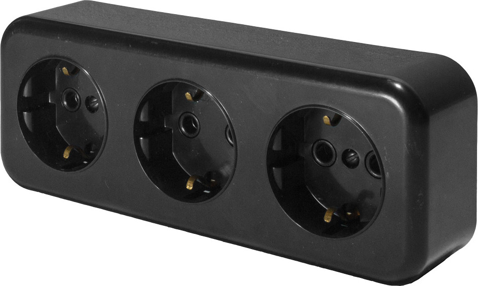 Розетка 3-местная с заземлением | Брест | Stekker