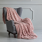 светло-розовый