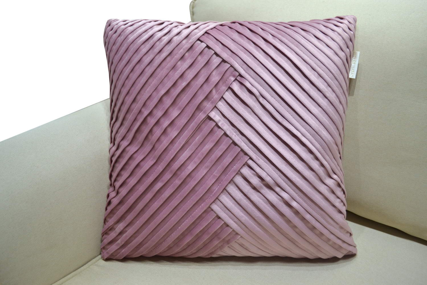 Наволочка декоративная | Эдвин | Sofi De Marko