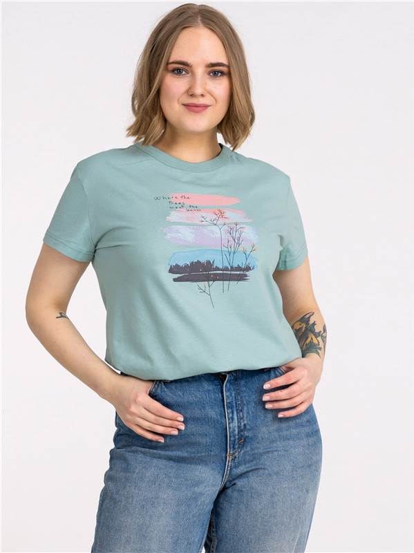 Футболка женская | Бенефис | Апрель