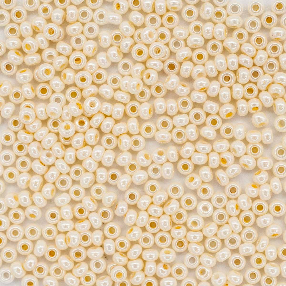 Бисер, цвет 46113 | Preciosa