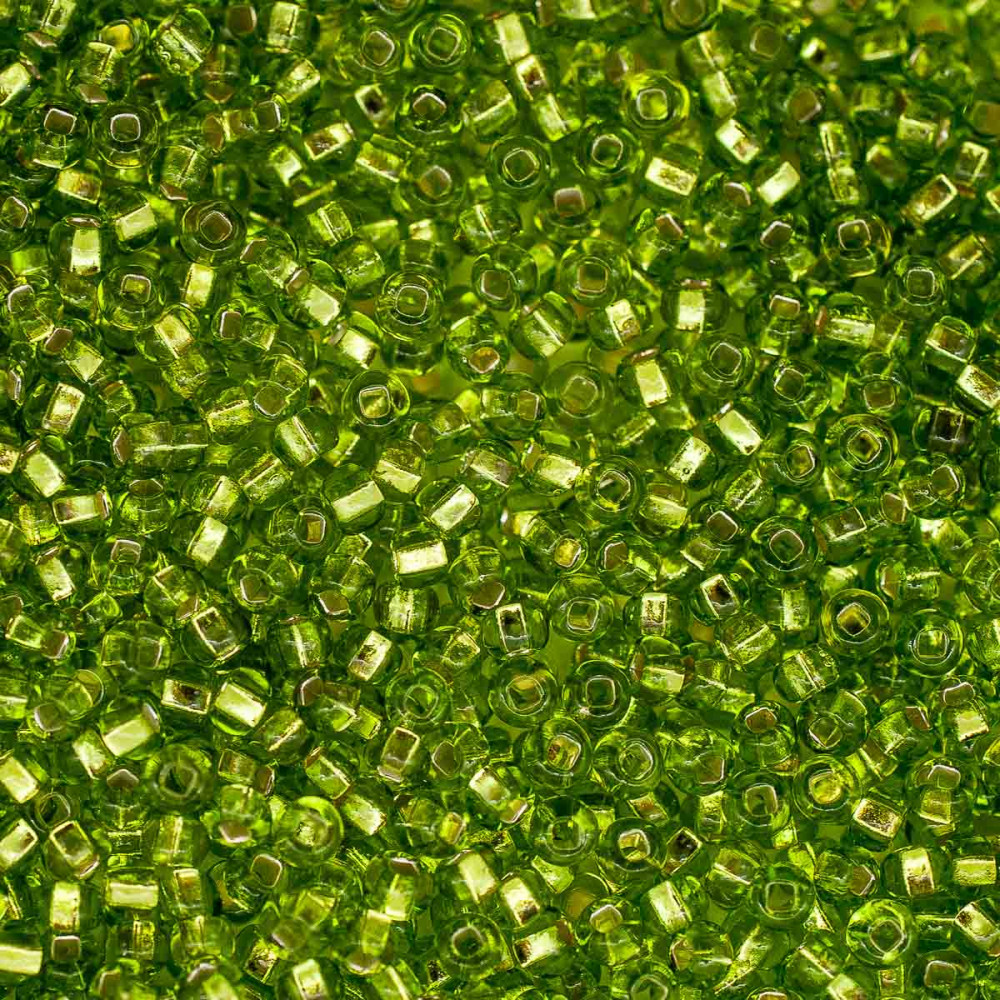 Бисер прозрачный c серебряным прокрасом, цвет 57220 светлый жёлто-зелёный | Preciosa