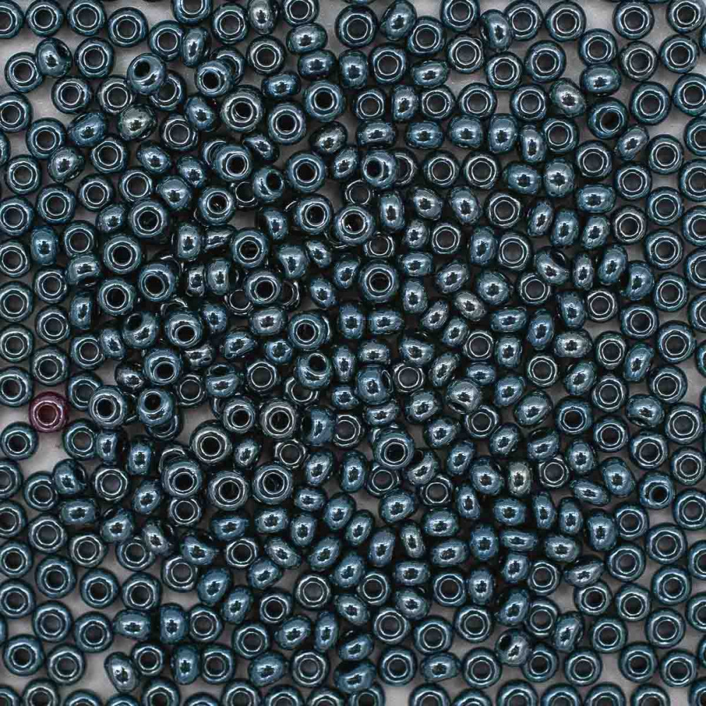 Бисер непрозрачный блестящий, цвет 58270 темно-зеленый | Preciosa