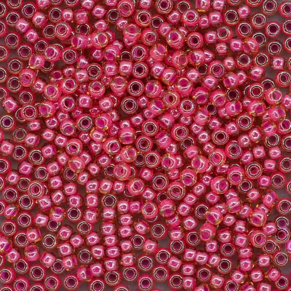 Бисер прозрачный цветной с цветным прокрасом, цвет 11028 светло-янтарный | Preciosa