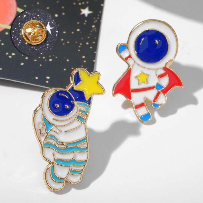 Набор значков «Космонавты» | Queen Fair