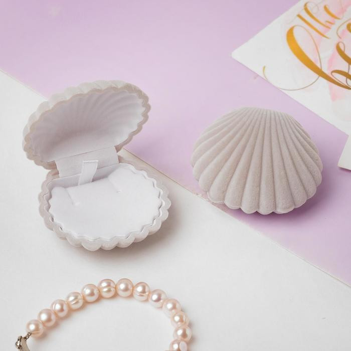 Футляр под серьги или кулон «Ракушка»