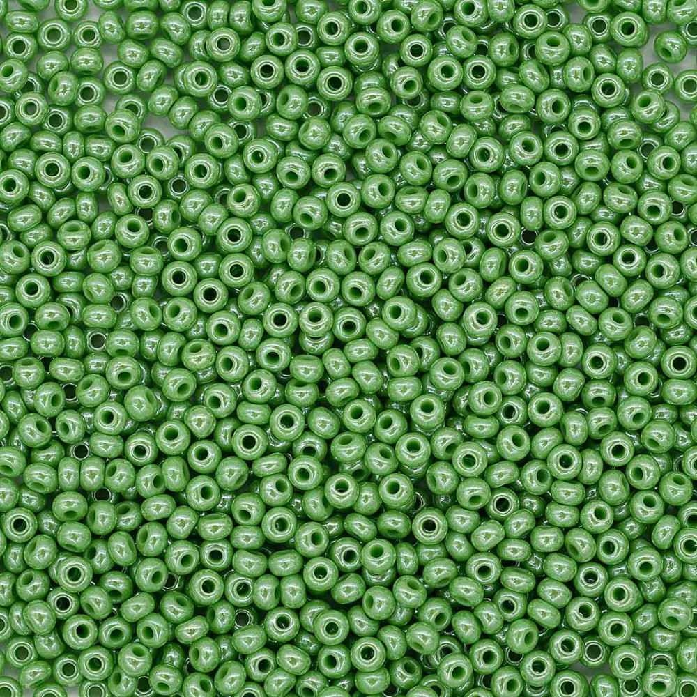 Бисер непрозрачный блестящий, цвет 58230 зелёный | Preciosa