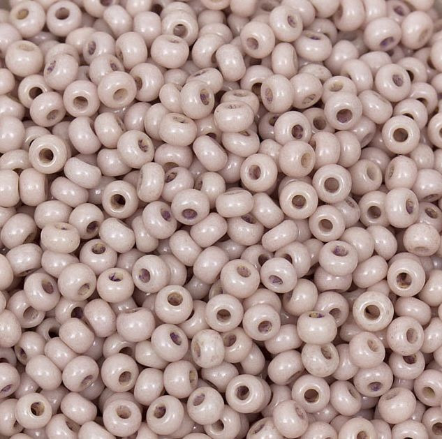 Бисер непрозрачный, цвет 03113 бежевый | Solgel | Preciosa