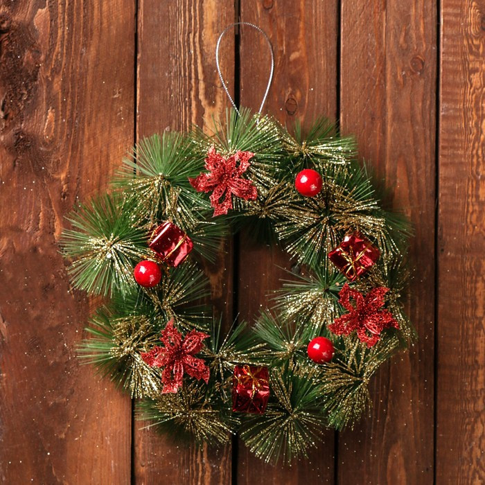 Венок новогодний «Подарочек зелёный с красными цветами» | Зимнее волшебство