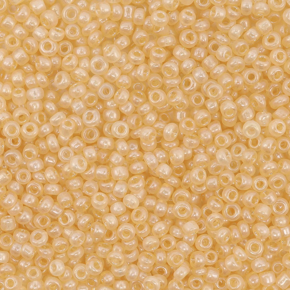 Бисер прозрачный глянцевый, цвет 102 светло-золотой | Astra&Craft