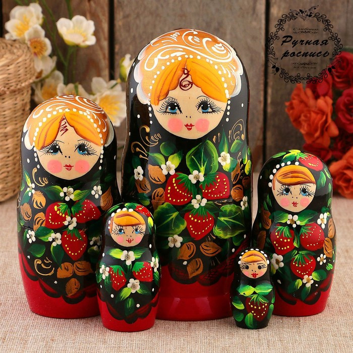Набор матрёшек «Земляничка»