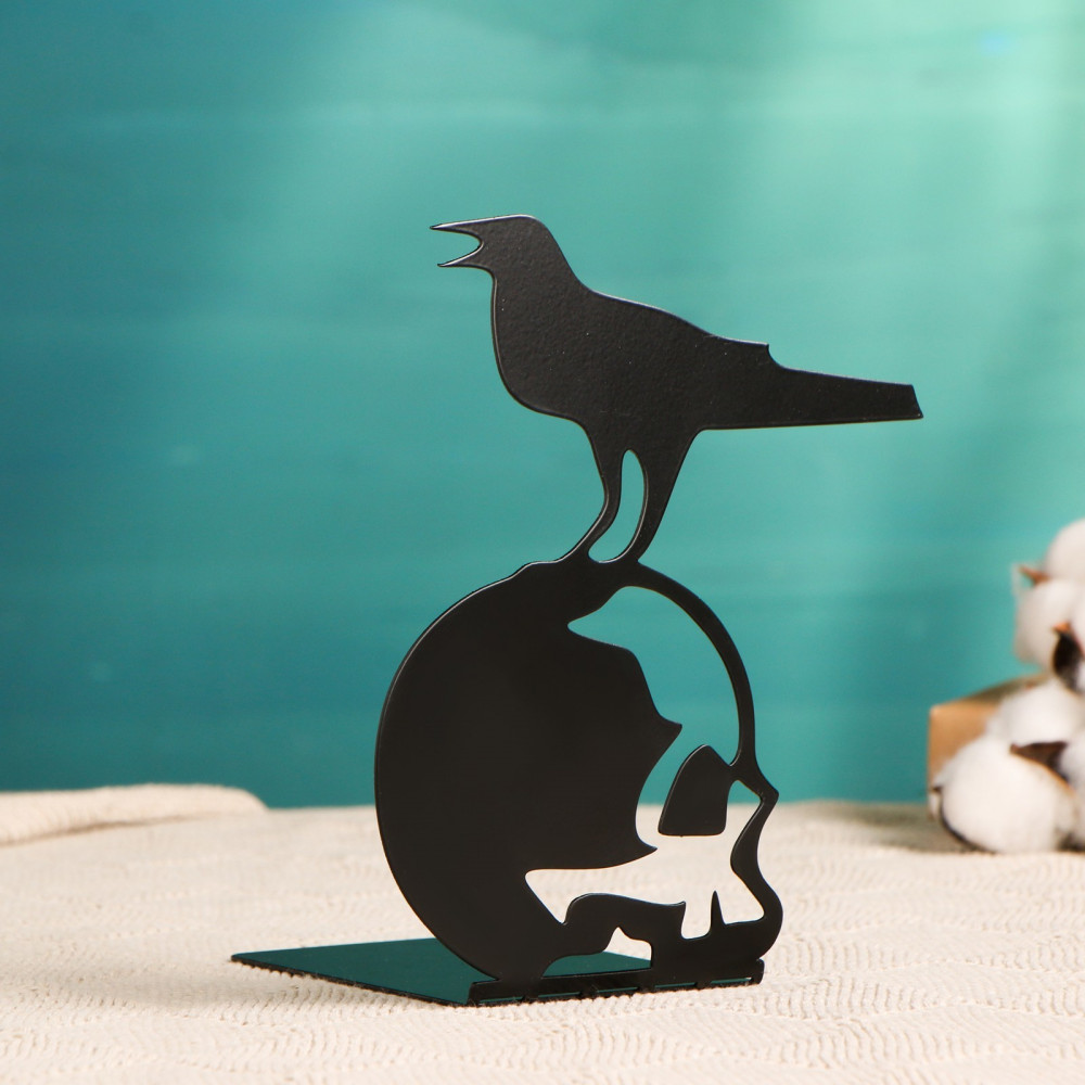 Ограничитель-подставка для книг «Ворон на черепе» | MNML Home Decor | Хорошие сувениры