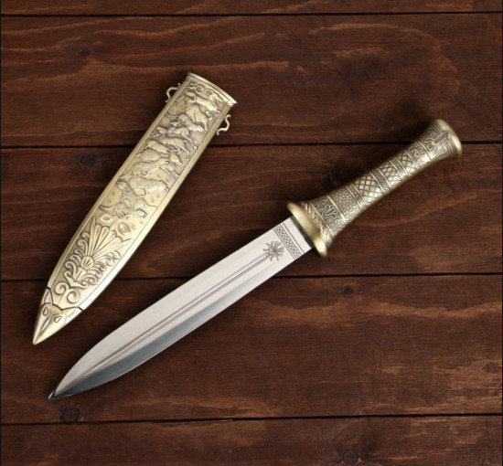 Кинжал сувенирный «Волки»