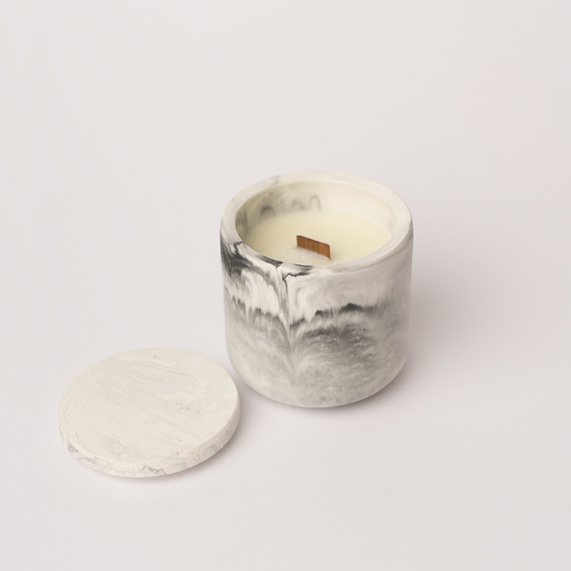 Ароматическая свеча «Красное дерево Ши» | Okami