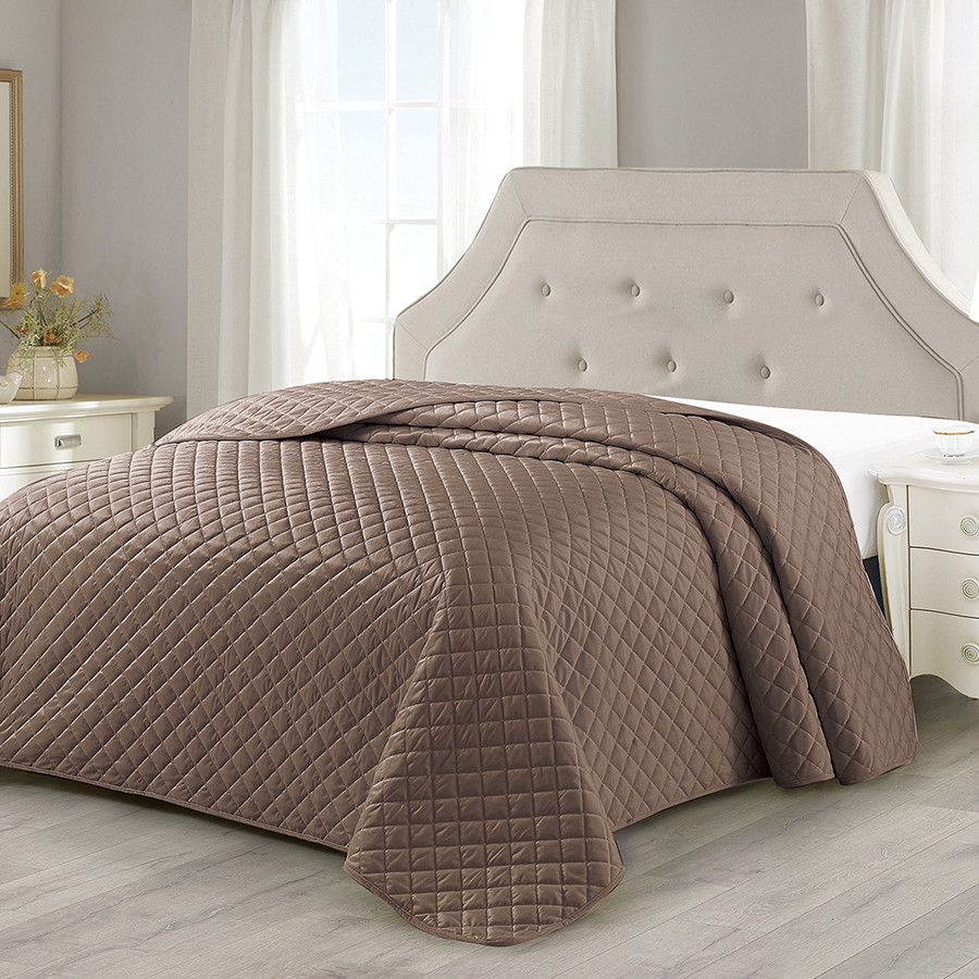 Велюровое стеганое покрывало «Dark brown» | BRAVO