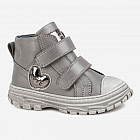 серебряный