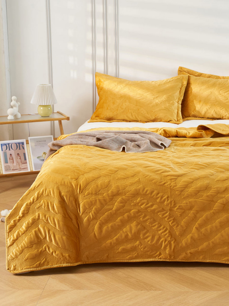 Покрывало с вышивкой «Lady» | Arya