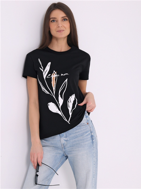 Футболка женская | Бенефис | Апрель