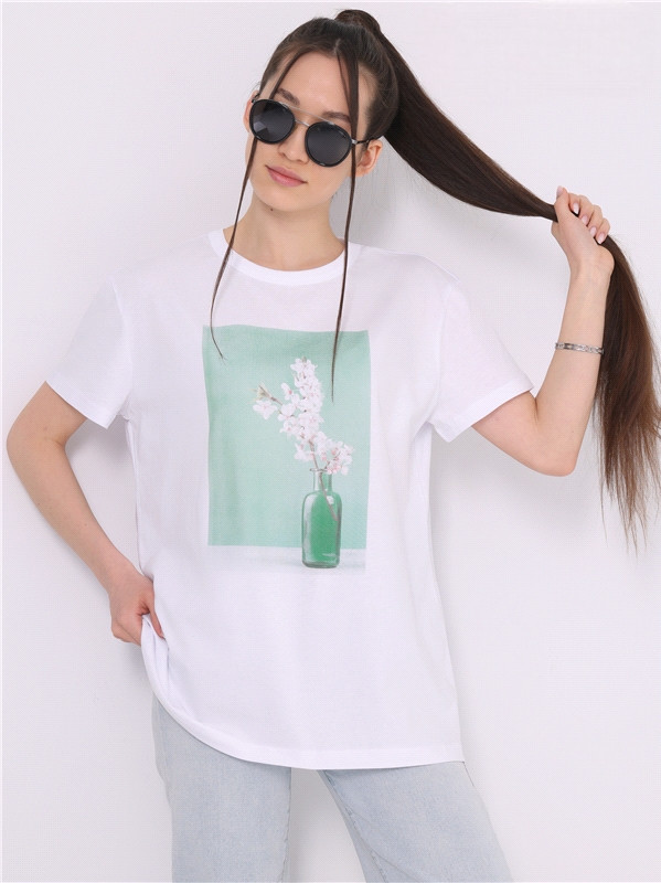 Футболка женская | Бенефис | Апрель