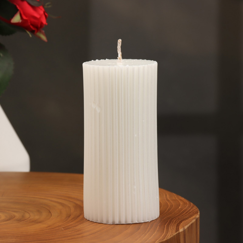 Свеча-цилиндр с гранями | Дарим Красиво