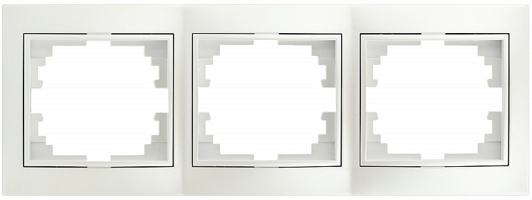 Рамка для розеток и выключателей горизонтальная на три поста | Intro