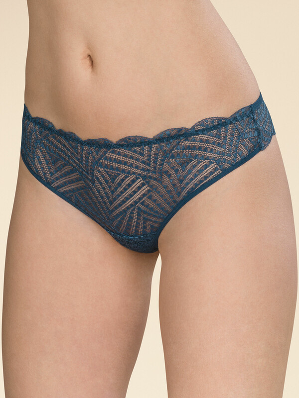 Трусы-стринг кружевные женские | Pelican