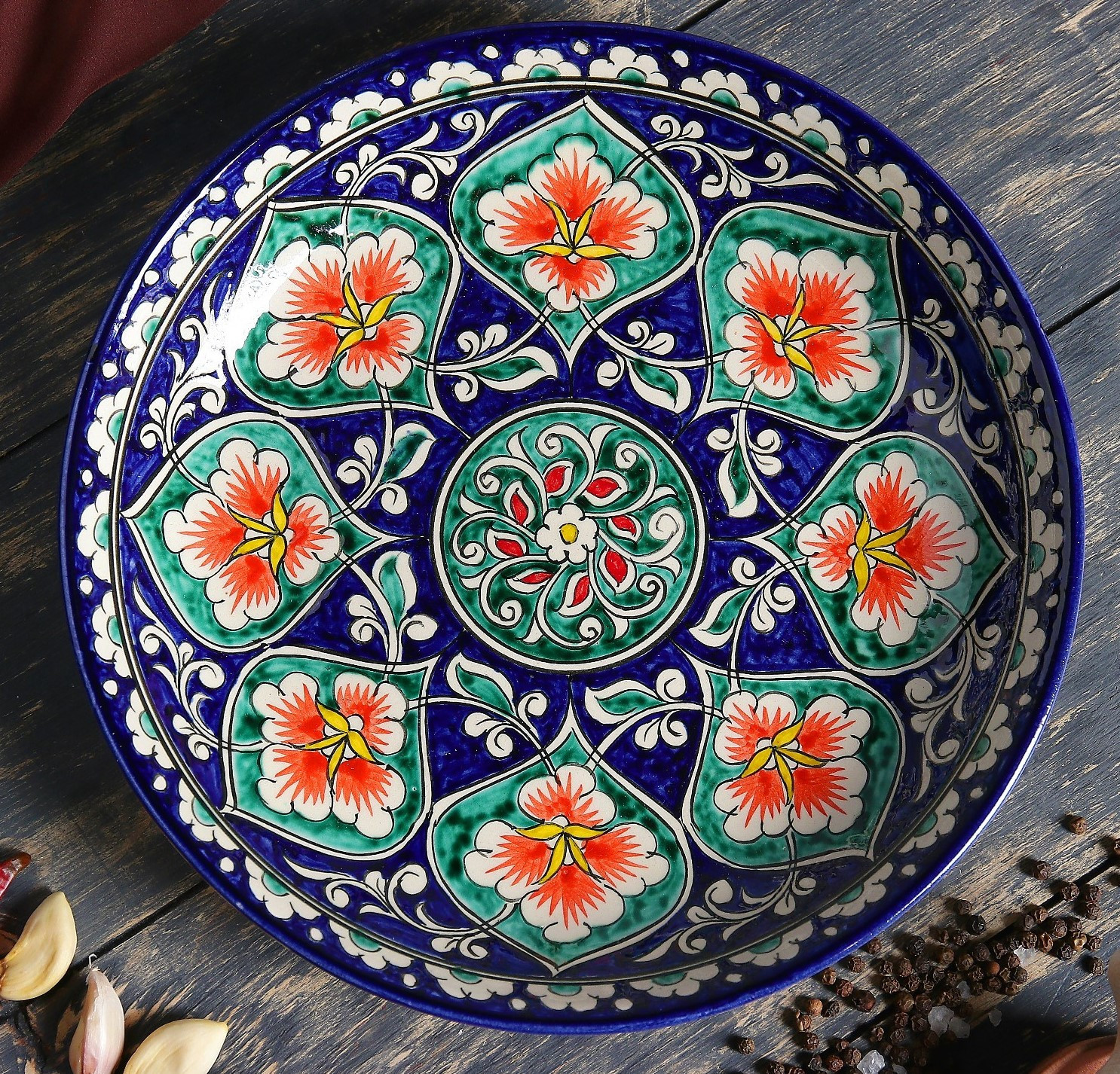 Блюдо-ляган «Цветы» | Риштанская роспись | Шафран