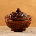 коричневый