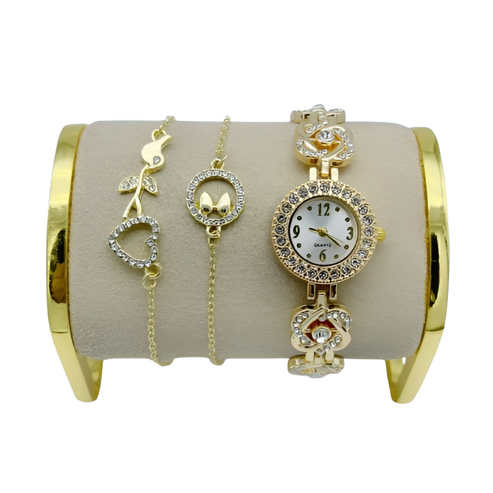 Комплект наручных часов и браслетов