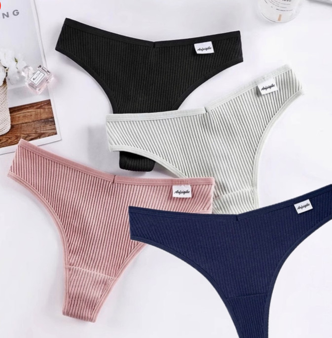 Набор стрингов женских