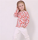 клубника на белом