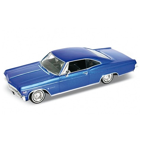 Модель винтажного автомобиля «Chevrolet Impala 1965», масштаб 1:24 | Welly