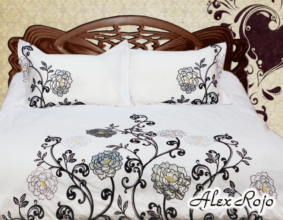 Комплект постельного белья с вышивкой "Valencia" (арт. DJ120, евро, сатин DeLuxe, 2 наволочки 48х74) | Primavera Asia 2014 | AlexRojo