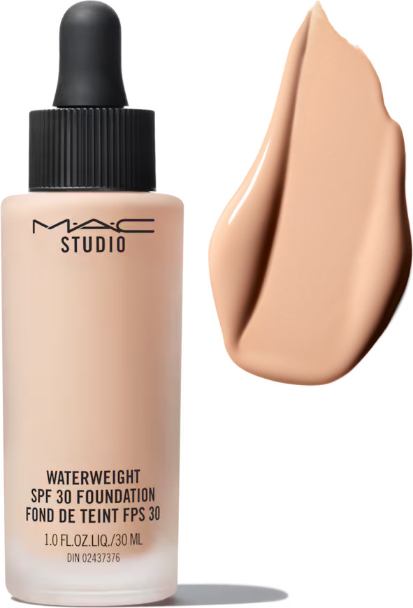 Тональная основа для лица «Waterweight Foundation» SPF30, оттенок NW15 | Studio | M.A.C.