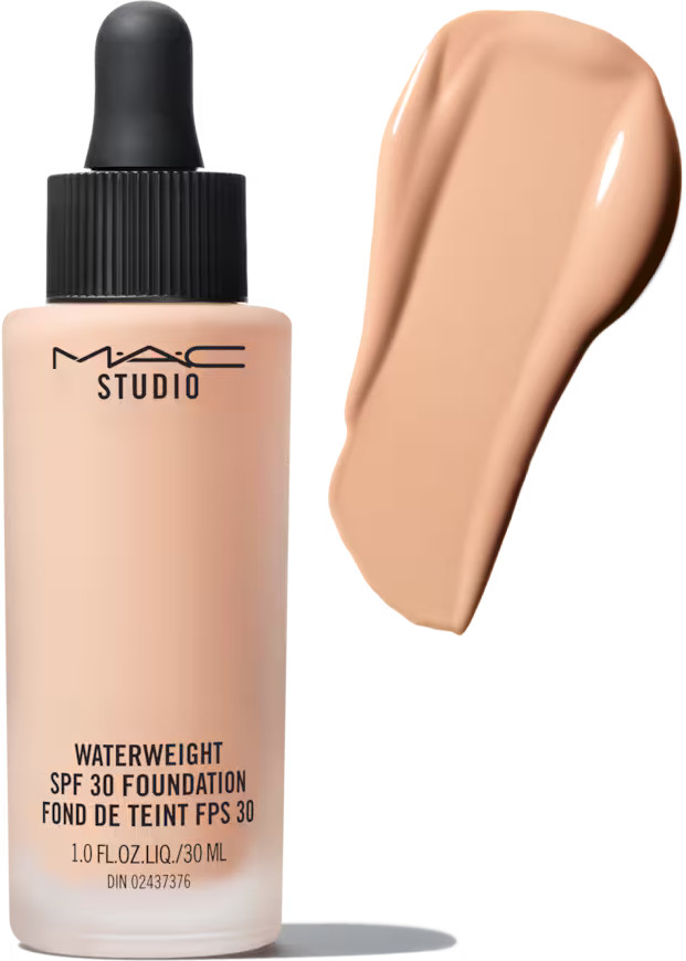 Тональная основа для лица «Waterweight Foundation» SPF30, оттенок NW18 | Studio | M.A.C.