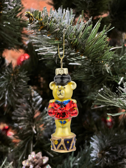 Игрушка ёлочная «Медведь с барабаном»