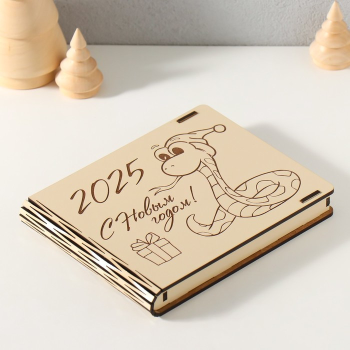 Шкатулка «Змейка в шапке»