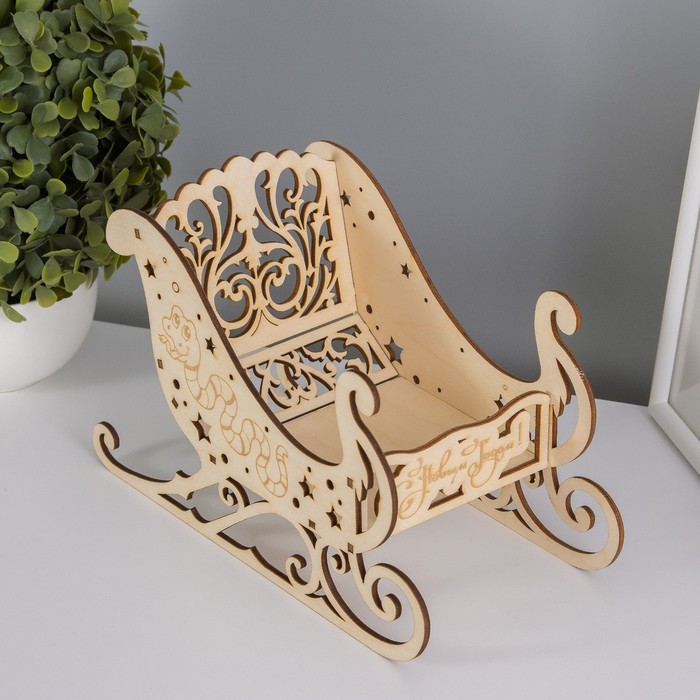 Шкатулка-сани «Змея. Узор»