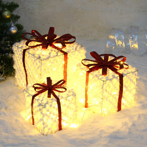 Набор фигур светодиодных «Подарок от Санты» | Серпантин