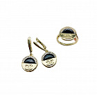 золотистый