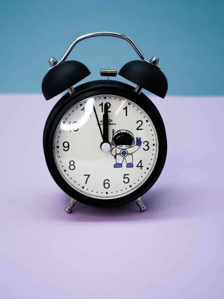 Часы-будильник «Космонавт» | I like gift | Toki