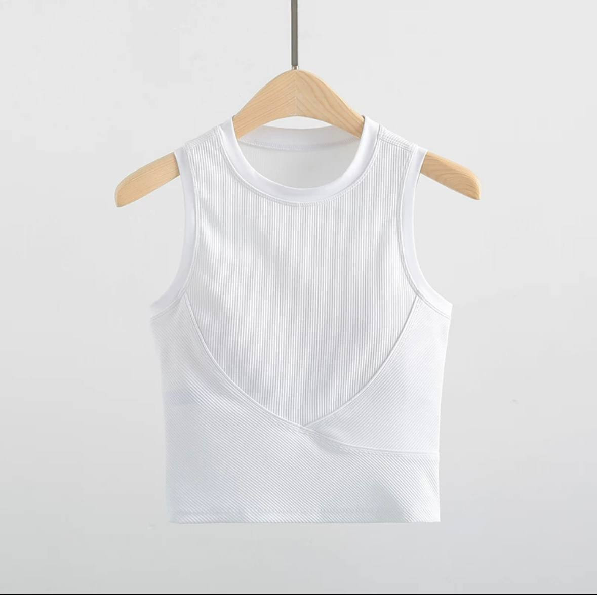 Майка спортивная женская