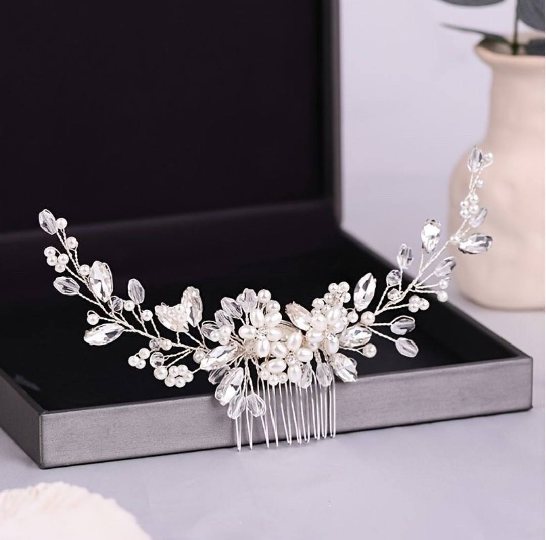 Диадема-гребень