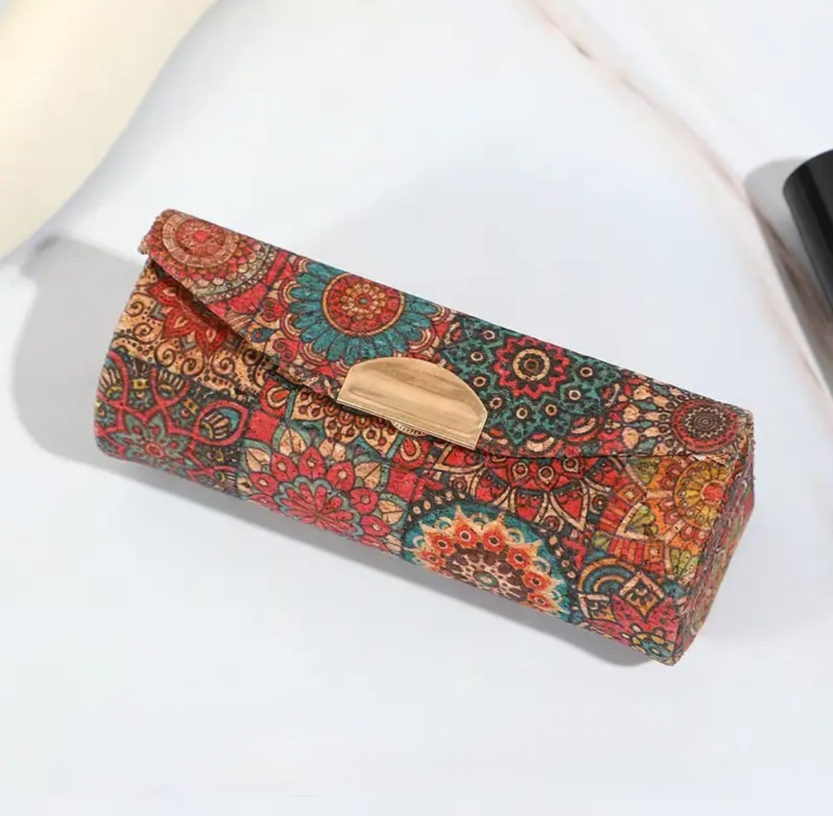 Футляр для помады