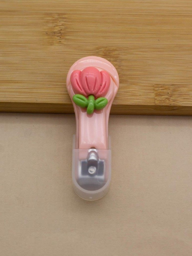 Книпсер для ногтей «Cute tulip» | Toki