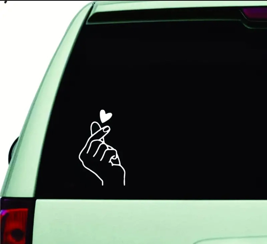 Наклейка на автомобиль